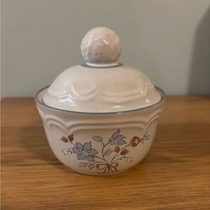 Cordella Collection Stoneware Vintage Bluet Made in Japan Covered Sugar Bowl